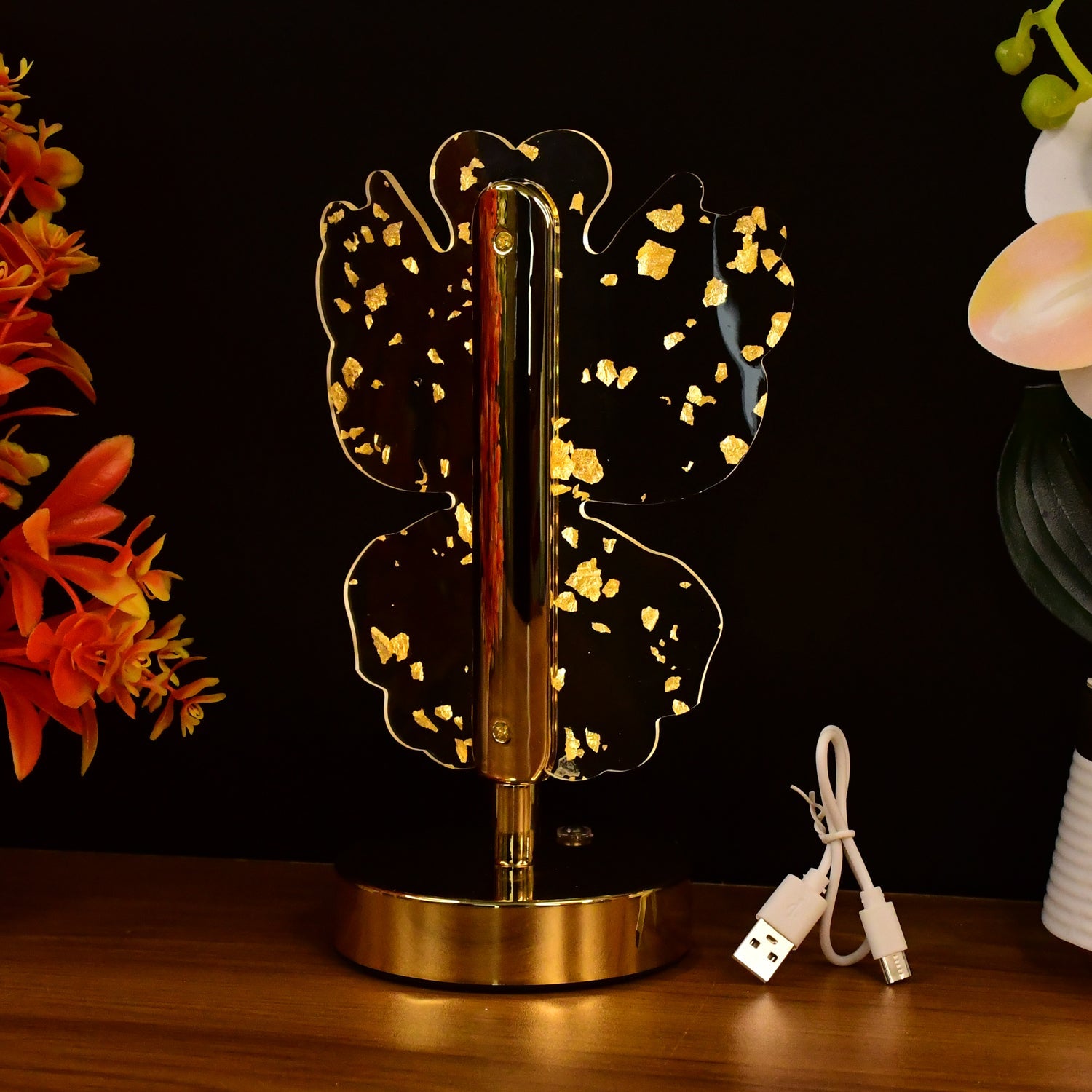 Luxury Golden Crystal LED Table Lamp (1 Pc) Luxury Golden Crystal LED Table Lamp (1 Pc)